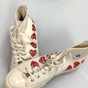 Converse all star chuck Taylor’s with hearts